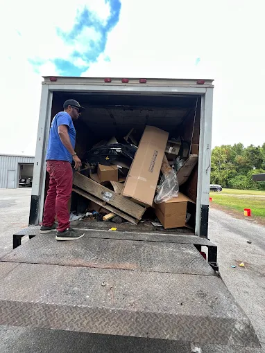 Commercial junk removal